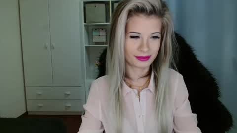 KristineAmore online show from 7, 11, 2025