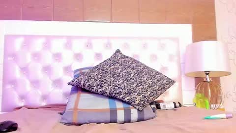 Snapshot of kristinels chatting on 13, 2, 2025 kristin online show from 13, 2, 2025