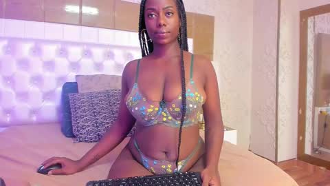 Snapshot of kristinels chatting on 5, 3, 2025 kristin online show from 5, 3, 2025