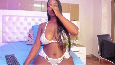 Snapshot of kristinels chatting on 7, 11, 2025 kristin online show from 7, 11, 2025