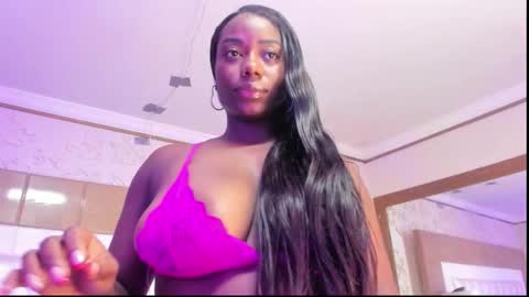 Snapshot of kristinels chatting on 8, 11, 2025 kristin online show from 8, 11, 2025