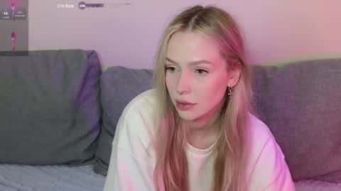 Snapshot of kristy_babe chatting on 22, 1, 2025 Kristy and Alice online show from 22, 1, 2025