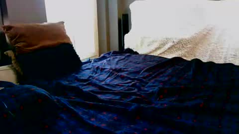 Snapshot of krisu1976 chatting on 26, 10, 2025 krisu1976 online show from 26, 10, 2025