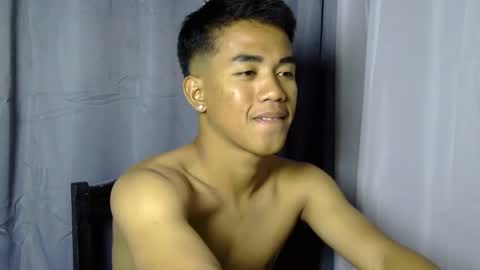 kritthanarkorn online show from 4, 12, 2025