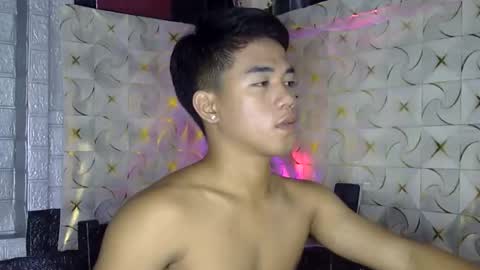 kritthanarkorn online show from 22, 4, 2026