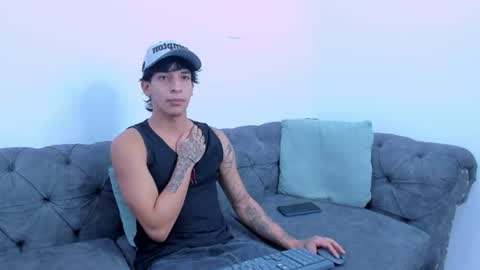 Kroy Wave  Muscle Tattoos Latino online show from 14, 6, 2026