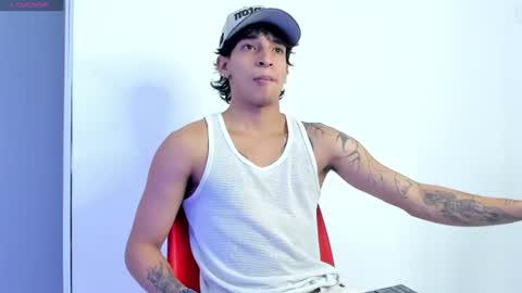 Kroy Wave  Muscle Tattoos Latino online show from 17, 6, 2026