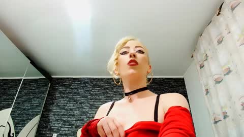 krystal desire online show from 3, 1, 2025