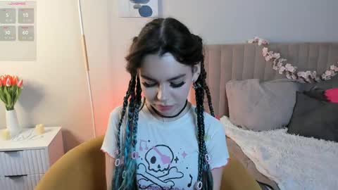 Emilia and Julia online show from 24, 5, 2026