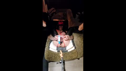 krystltymeup online show from 5, 3, 2026