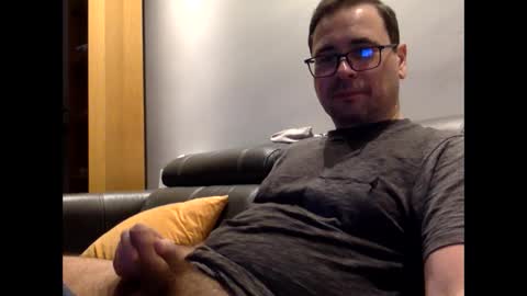 krzysztof1977 online show from 6, 1, 2025