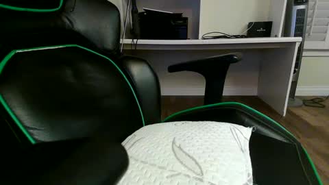 Kevin online show from 2, 2, 2025