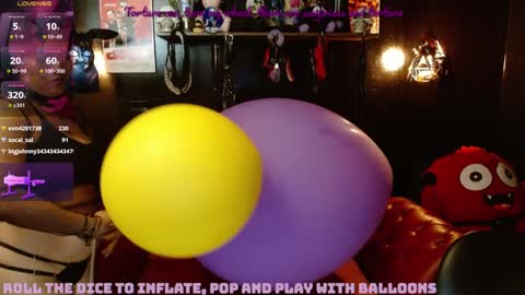 Fetiche Woman online show from 27, 12, 2024