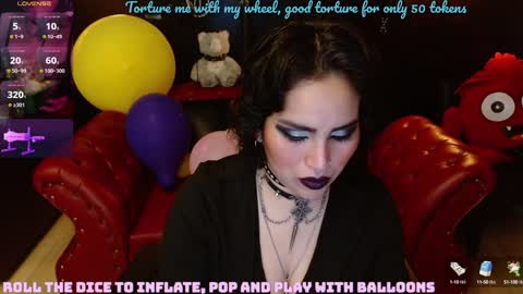 Fetiche Woman online show from 5, 1, 2025