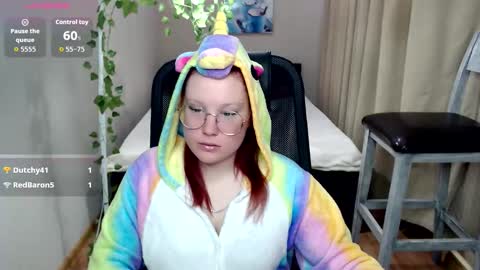 kuri_u online show from 5, 3, 2026