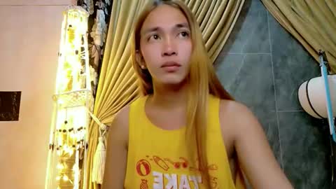 Snapshot of kween_romance chatting on 5, 10, 2025 Kween online show from 5, 10, 2025