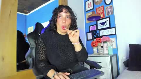 ---Keys--- online show from 28, 10, 2025