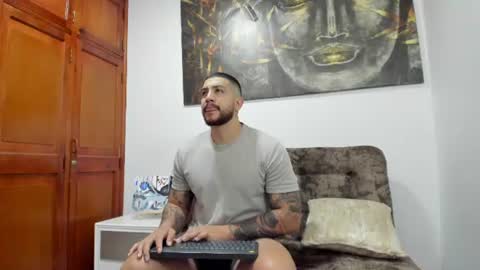 kylenorth_ online show from 30, 7, 2026