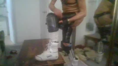 Snapshot of kylestrips4youq chatting on 14, 4, 2026 kylestrips4youq online show from 14, 4, 2026