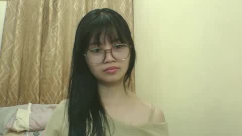 its me KYLIE online show from 28, 11, 2025