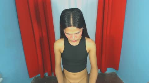 Snapshot of kylie_fuck69 chatting on 1, 2, 2025 kylie online show from 1, 2, 2025