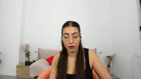 Snapshot of kylie_kathy chatting on 24, 9, 2025 Kylie online show from 24, 9, 2025