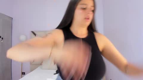 Kylie Reyes  online show from 24, 4, 2026