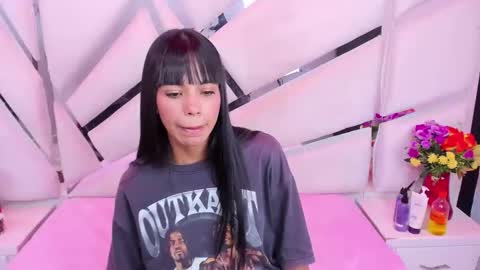 kylie online show from 25, 4, 2026