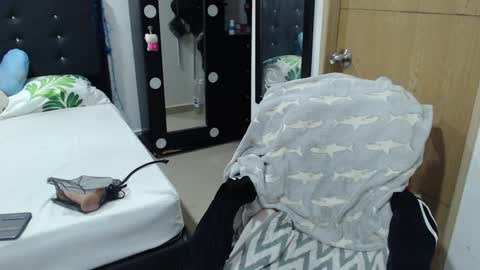 Snapshot of kylie_switch chatting on 4, 1, 2025 Instagram Kylie switch followme buy lovense here online show from 4, 1, 2025