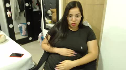 Snapshot of kylie_switch chatting on 11, 3, 2025 Instagram Kylie switch followme buy lovense here online show from 11, 3, 2025