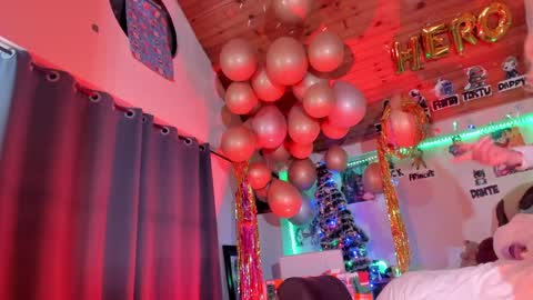 Snapshot of kyliekandy chatting on 10, 12, 2024 online show from 10, 12, 2024