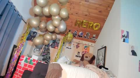 Snapshot of kyliekandy chatting on 24, 12, 2024 online show from 24, 12, 2024