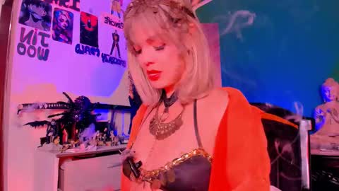 Snapshot of kyliekandy chatting on 25, 10, 2025 online show from 25, 10, 2025