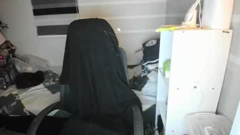 Eynah online show from 17, 4, 2026