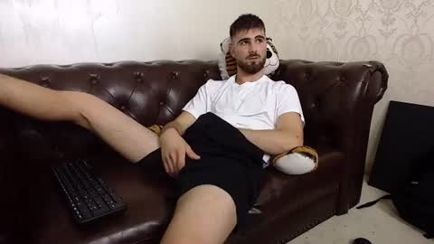 KyloEast online show from 28, 7, 2026