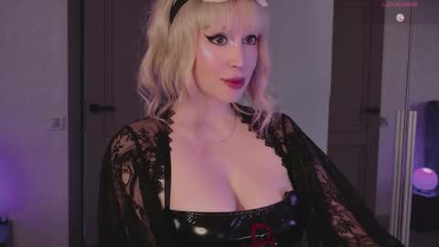 Snapshot of kymatics chatting on 4, 5, 2026 Kate online show from 4, 5, 2026