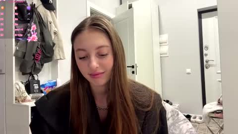 Snapshot of kymberlyrosenlof chatting on 1, 6, 2026 Selena online show from 1, 6, 2026