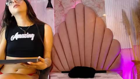 Snapshot of kyomi_hunt chatting on 8, 6, 2026 kyomi_hunt online show from 8, 6, 2026