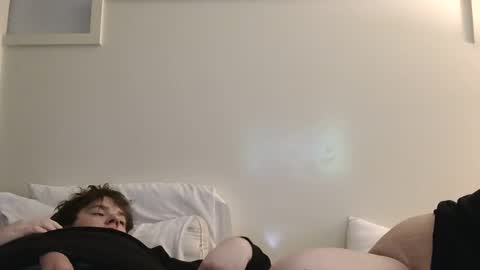 Lily online show from 8, 5, 2026