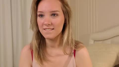 Snapshot of l1n4luv chatting on 13, 10, 2025 lina online show from 13, 10, 2025