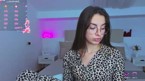 Margo  online show from 26, 9, 2025