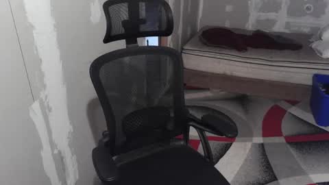 l1v1nth3dr3am online show from 10, 9, 2025