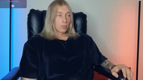 Adonis online show from 3, 11, 2025