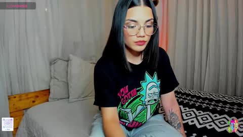 Snapshot of la_briela chatting on 19, 1, 2025 Help me reach 50 likes online show from 19, 1, 2025