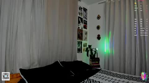 Snapshot of la_briela chatting on 2, 2, 2025 Help me reach 50 likes online show from 2, 2, 2025