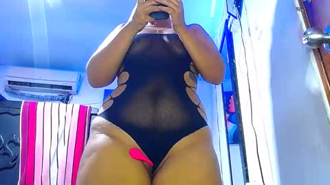 la_crespy29 online show from 28, 10, 2025