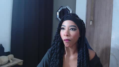 la_gataa_ online show from 26, 5, 2026