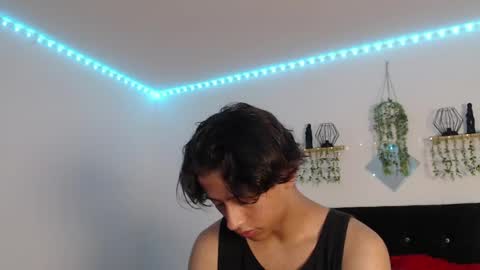 labrinthteasing online show from 31, 3, 2026