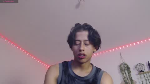 labrinthteasing online show from 26, 4, 2026