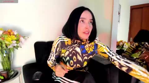 lace_victoria online show from 19, 4, 2026